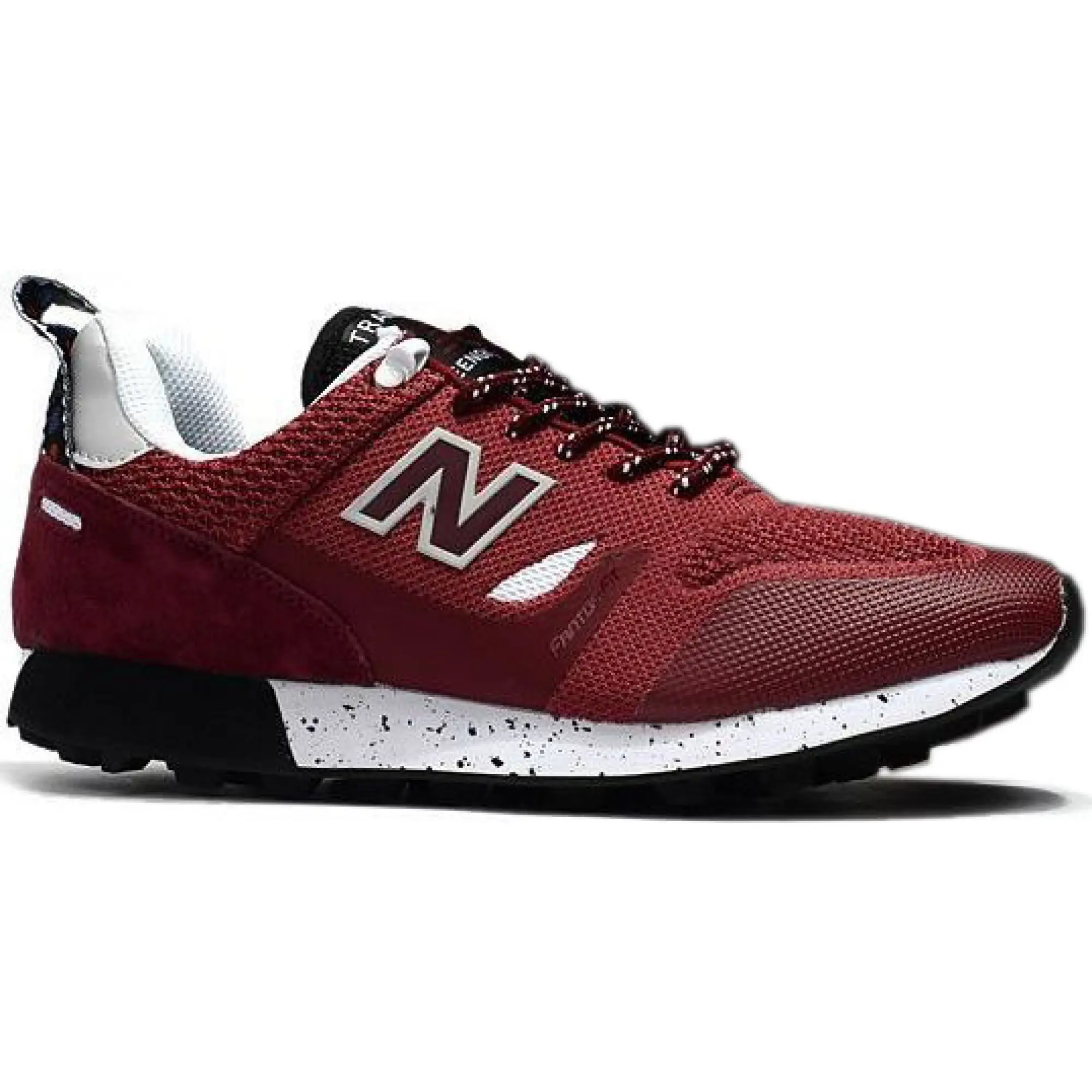 New Balance Trailbuster
